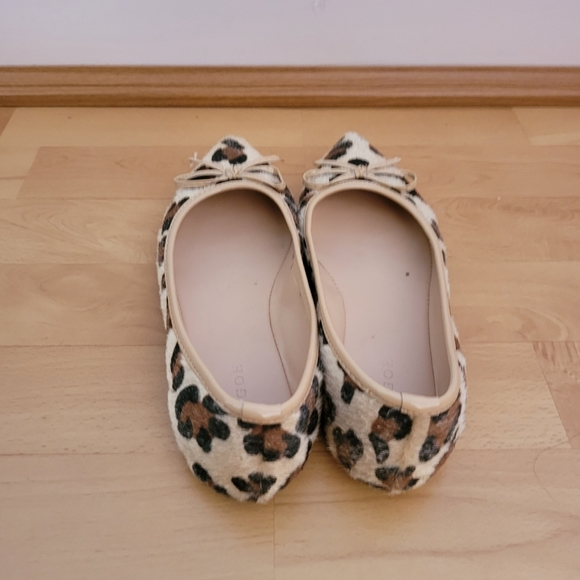 Animal pattern pointy toe flats - Picture 3 of 7
